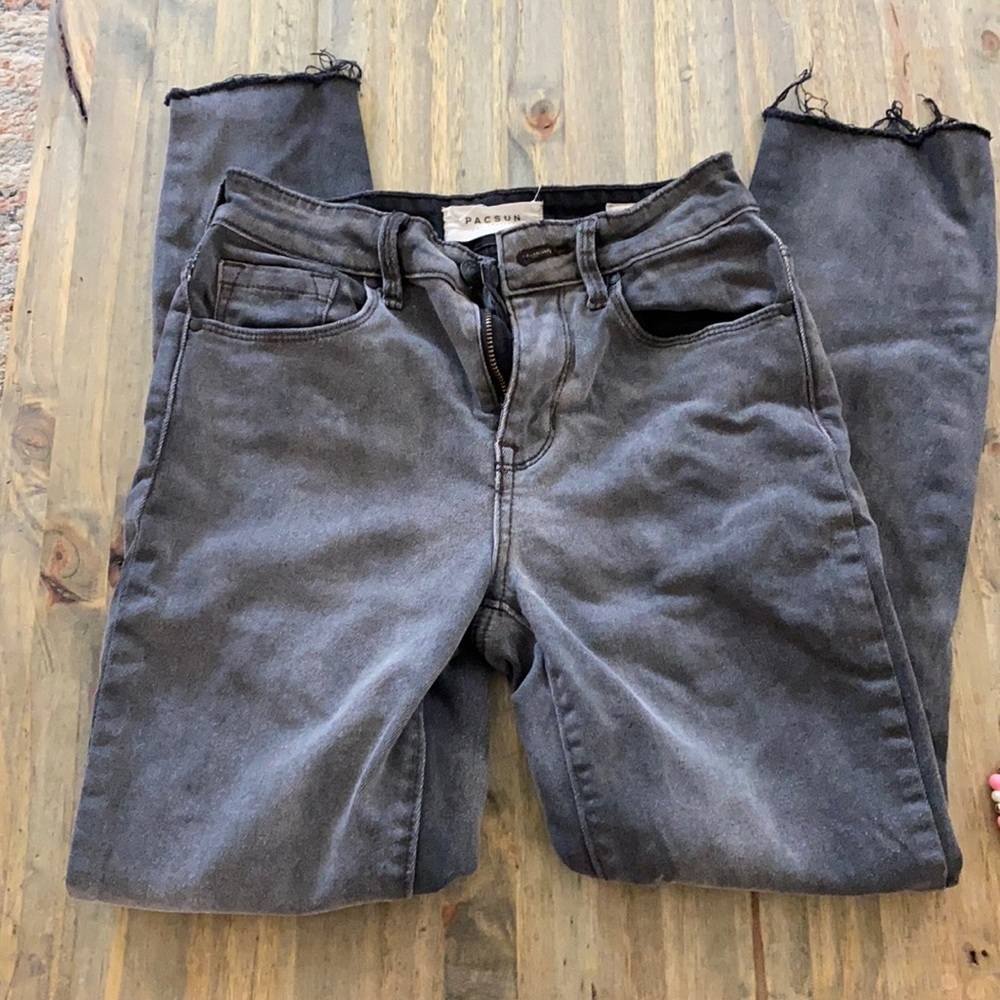 Pacsun high-rise skinniest jean size 23. J121